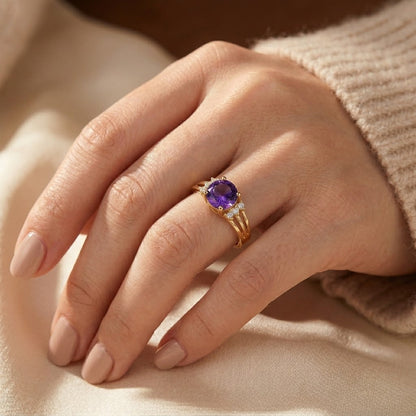 Anillo Brazo Dividido de Oro con Amatista