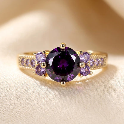 Anillo de Oro con Detalle de Amatista