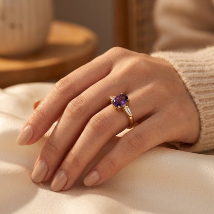 Anillo Tres Piedras de Oro con Amatista